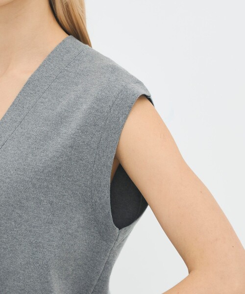 コットンカシミヤ Vネックドロップショルダーベスト（ベスト）｜CABaN