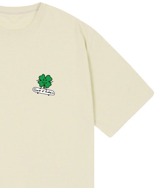 GRAVER（グレーバー）の「[ユニセックス]クローバーボード半袖Tシャツ_サンドベージュ（Tシャツ/カットソー・レディース・ベージュ・LARGE/MEDIUM/SMALL/X-LARGE）」の4枚目の写真