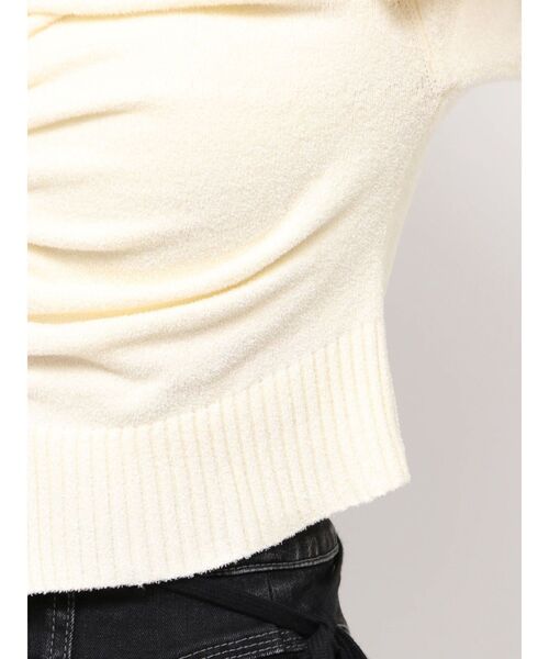 EMODA(エモダ)の「FRONT BUTTON OFF SHOULDER KNIT(ニット/セーター・レディース・ブラック/アイボリー/グレー・FREE)」の14枚目の写真