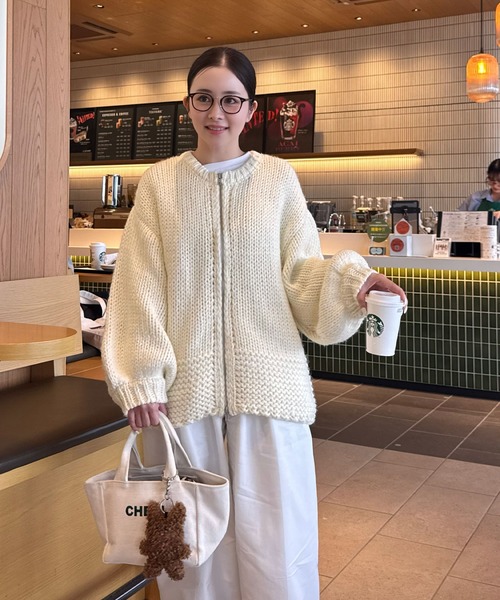 CHERI since1985(シェリ)の「フロントダブルジップローゲージニットカーディガン(ニット/セーター・レディース・チャコール/アイボリー・FREE)」の17枚目の写真