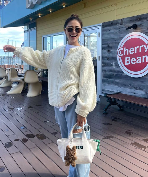 CHERI since1985(シェリ)の「フロントダブルジップローゲージニットカーディガン(ニット/セーター・レディース・チャコール/アイボリー・FREE)」の21枚目の写真