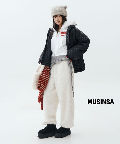 SETUP-EXE(セットアップイーエックスイー)の「FUR TRIMMING HOODED ZIP-UP / WHITE(パーカー・レディース・その他・OS)」の9枚目の写真