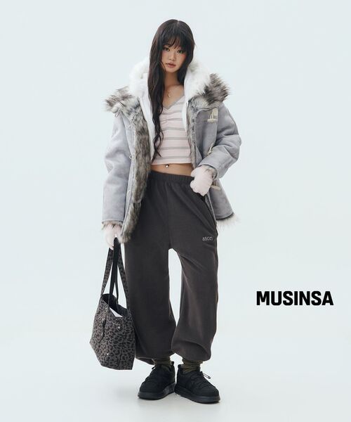 SETUP-EXE(セットアップイーエックスイー)の「FUR TRIMMING HOODED ZIP-UP / WHITE(パーカー・レディース・その他・OS)」の8枚目の写真