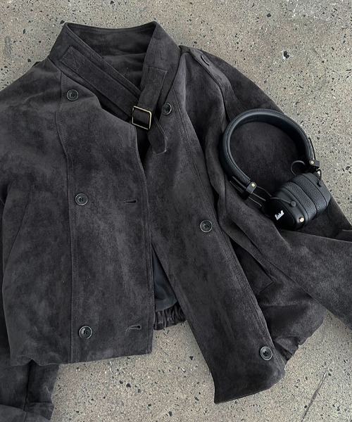 semplice(センプリチェ)の「スエード風ハイネックショートブルゾン(その他アウター・レディース・グレー/ブラウン・L/M)」の18枚目の写真