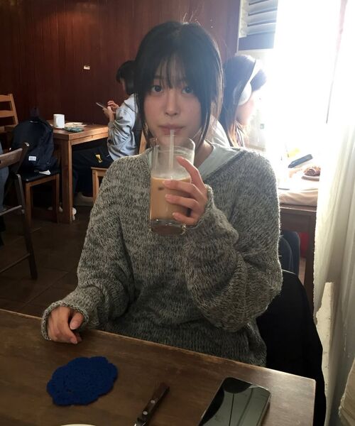 TUOMIO（トゥオミオ）の「OVERSIZED GLITTER SWEATER [GREY]（ニット/セーター・レディース・その他・F）」の9枚目の写真