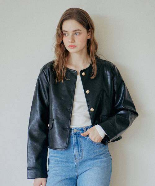 YUPPE(ヨッペ)の「ROUND LEATHER JACKET_BLACK(ライダースジャケット・レディース・その他・FREE)」の3枚目の写真