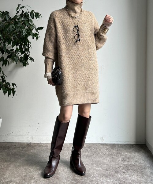 DouDou(ドゥドゥ)の「【WEB限定】クロス編みタートルチュニック(ニット/セーター・レディース・ブラック/ブルー/ベージュ・FREE)」の6枚目の写真