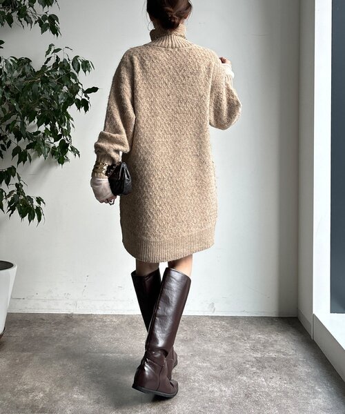 DouDou(ドゥドゥ)の「【WEB限定】クロス編みタートルチュニック(ニット/セーター・レディース・ブラック/ブルー/ベージュ・FREE)」の9枚目の写真