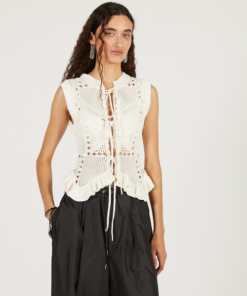 PRANK PROJECT(プランクプロジェクト)の「モチーフパターン2WAYニットベスト / Motif Pattern 2-Way Knit Vest(ベスト・レディース・ブラック/ホワイト/レッド・FREE)」の2枚目の写真