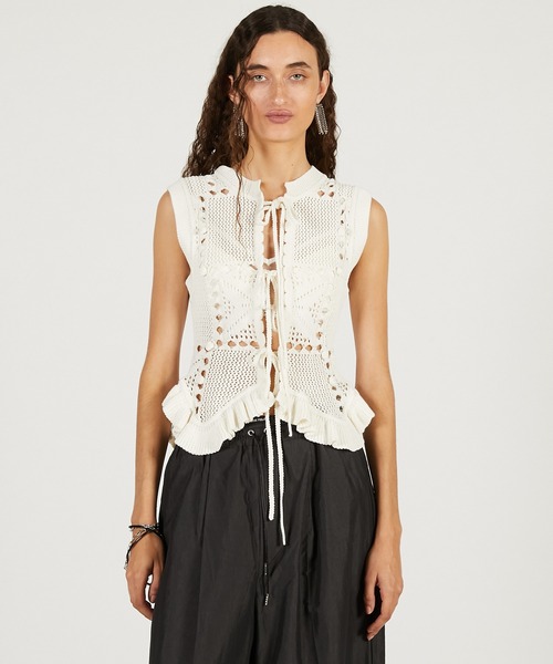 PRANK PROJECT(プランクプロジェクト)の「モチーフパターン2WAYニットベスト / Motif Pattern 2-Way Knit Vest(ベスト・レディース・ブラック/ホワイト/レッド・FREE)」の8枚目の写真