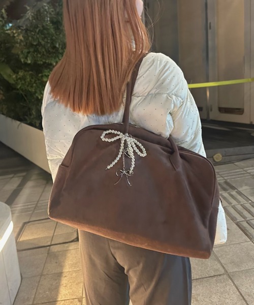 Feliz(フェリス)の「スエードライクボストンバッグ【A4収納可能】(ボストンバッグ・レディース・ブラック/ダークブラウン/ブラウン・FREE)」の7枚目の写真