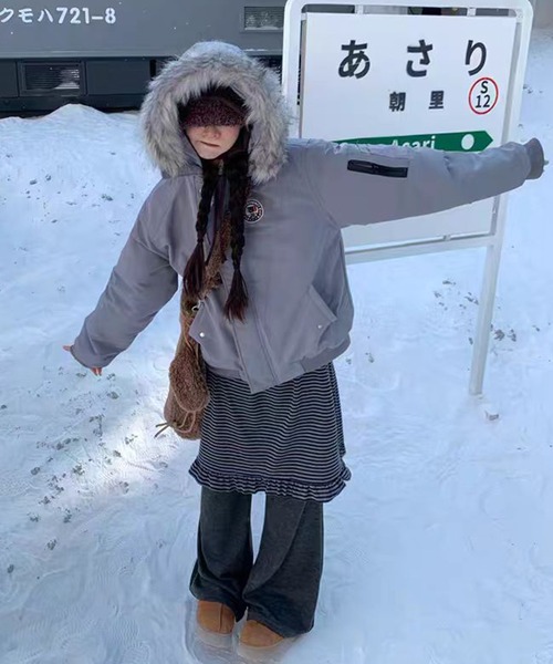 AsheKsha(アシクシャ)の「韓国風フェイクツーピースストライプパッチワークスカートパンツストレートカジュアルパンツ(その他パンツ・レディース・ダークグレー・M)」の4枚目の写真
