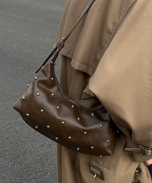 HALEY PESCA（ヘーリーペスカ）の「HALEY PESCA/2way スタッズショルダー　ハンドバッグ（ショルダーバッグ・レディース・ブラウン/ホワイト/ブラック・FREE）」の13枚目の写真