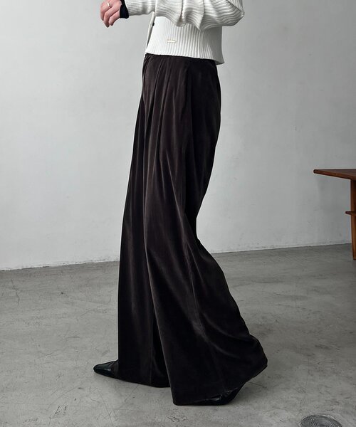 CAPRICIEUX LE'MAGE（カプリシューレマージュ）の「ベロアワイドパンツ（その他パンツ・レディース・チャコールグレー/グレイッシュベージュ・38/36）」の4枚目の写真