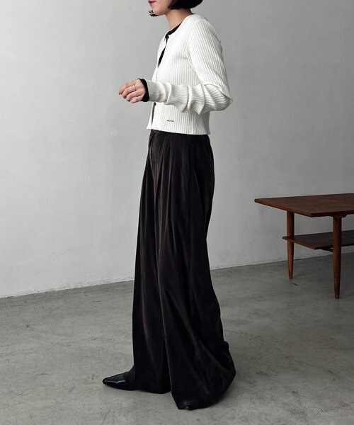 CAPRICIEUX LE'MAGE（カプリシューレマージュ）の「ベロアワイドパンツ（その他パンツ・レディース・チャコールグレー/グレイッシュベージュ・38/36）」の5枚目の写真