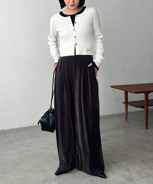 CAPRICIEUX LE'MAGE（カプリシューレマージュ）の「ベロアワイドパンツ（その他パンツ・レディース・チャコールグレー/グレイッシュベージュ・38/36）」の9枚目の写真