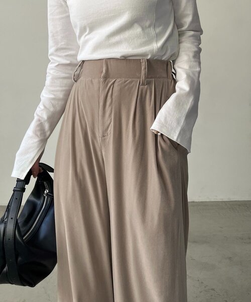 CAPRICIEUX LE'MAGE（カプリシューレマージュ）の「ベロアワイドパンツ（その他パンツ・レディース・チャコールグレー/グレイッシュベージュ・38/36）」の22枚目の写真