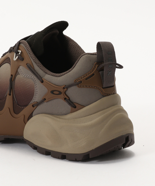 OAKLEY（オークリー）の「【BRAIN DEAD×OAKLEY】 IBEX（スニーカー・レディース・ブラウン・85/75/65）」の5枚目の写真