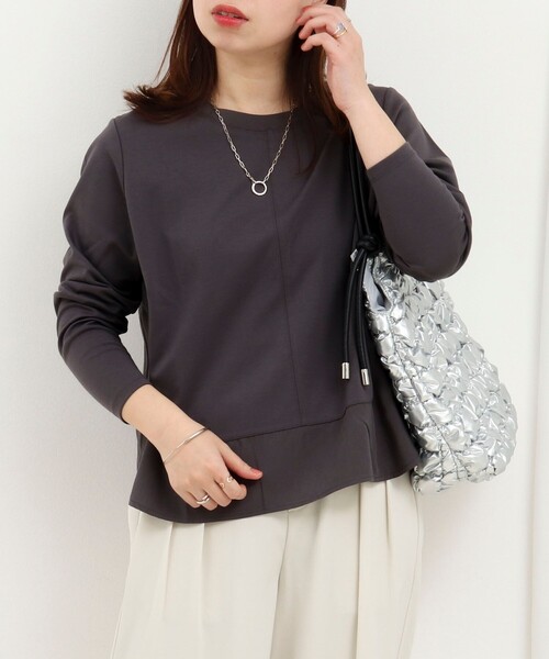 NOLLEY’S(ノーリーズ)の「ポンチローマ切替プルオーバーカットソー(Tシャツ/カットソー・レディース・オフホワイト/チャコールグレー/ネイビー/ホワイト系その他・38)」の7枚目の写真