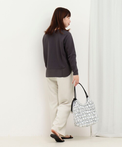 NOLLEY’S(ノーリーズ)の「ポンチローマ切替プルオーバーカットソー(Tシャツ/カットソー・レディース・オフホワイト/チャコールグレー/ネイビー/ホワイト系その他・38)」の18枚目の写真