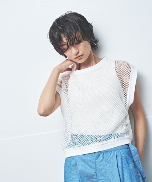MUUNAA(ムウナ)の「メッシュレースベスト(ベスト・レディース・ホワイト/ブラック・F)」の1枚目の写真