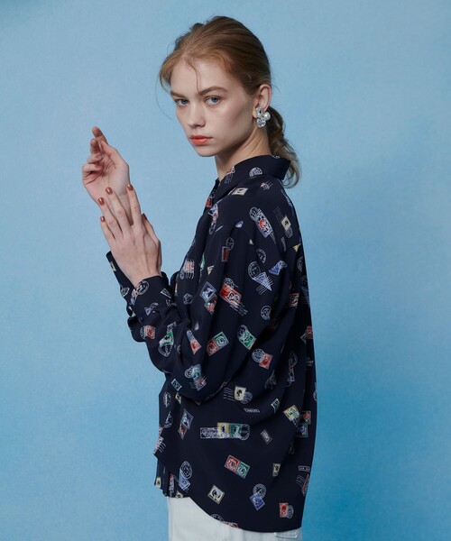 LOULOU WILLOUGHBY(ルルウィルビー)の「【LOULOU WILLOUGHBY】レタープリントシャツブラウス(シャツ/ブラウス・レディース・ピンク/ネイビー・2)」の16枚目の写真