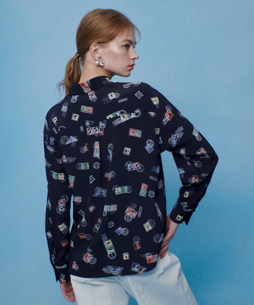 LOULOU WILLOUGHBY(ルルウィルビー)の「【LOULOU WILLOUGHBY】レタープリントシャツブラウス(シャツ/ブラウス・レディース・ピンク/ネイビー・2)」の18枚目の写真