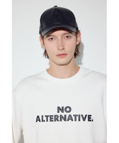 AZUL by moussy（アズールバイマウジー）の「NO ALTERNATIVE長袖Tシャツ（Tシャツ/カットソー・メンズ・ブラック/ホワイト・LARGE/MEDIUM/SMALL）」の17枚目の写真
