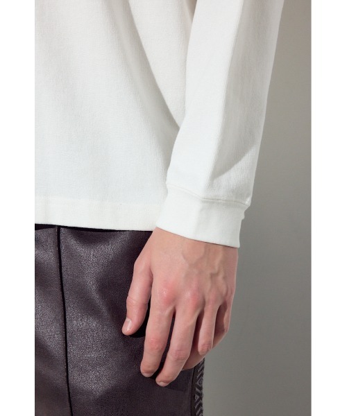 AZUL by moussy（アズールバイマウジー）の「NO ALTERNATIVE長袖Tシャツ（Tシャツ/カットソー・メンズ・ブラック/ホワイト・LARGE/MEDIUM/SMALL）」の3枚目の写真