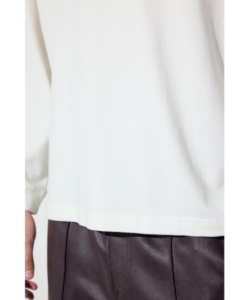 AZUL by moussy（アズールバイマウジー）の「NO ALTERNATIVE長袖Tシャツ（Tシャツ/カットソー・メンズ・ブラック/ホワイト・LARGE/MEDIUM/SMALL）」の4枚目の写真
