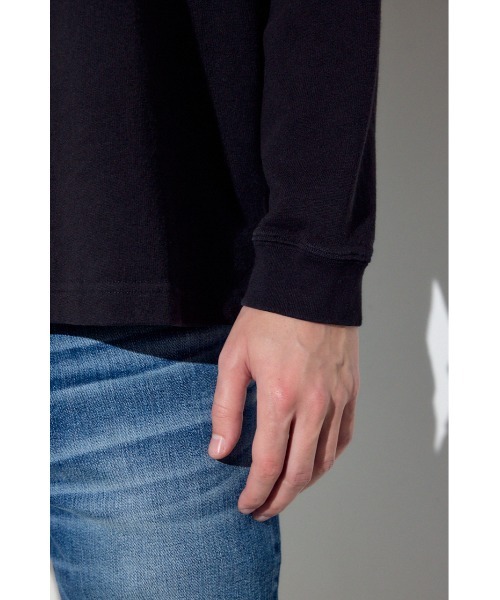 AZUL by moussy（アズールバイマウジー）の「NO ALTERNATIVE長袖Tシャツ（Tシャツ/カットソー・メンズ・ブラック/ホワイト・LARGE/MEDIUM/SMALL）」の14枚目の写真