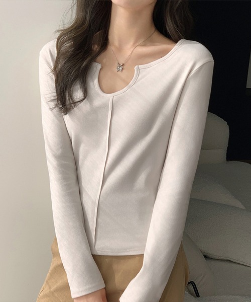 Flugge(フラッジー)の「丸ネック長袖カットソー(Tシャツ/カットソー・レディース・アイボリー/ブラック・LARGE/MEDIUM)」の8枚目の写真