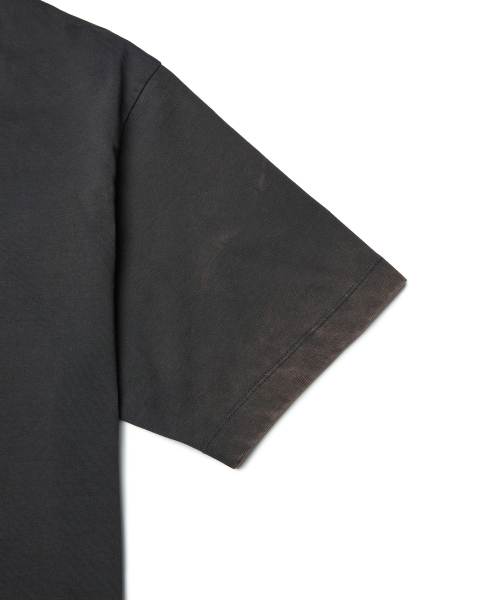 MMIC（エムエムアイシー）の「DUSK T SHIRT (CHARCOAL)（Tシャツ/カットソー・メンズ・その他・M/L/XL）」の4枚目の写真