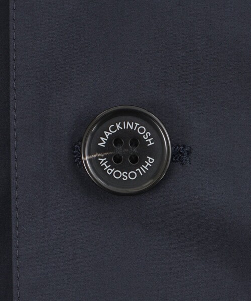 MACKINTOSH PHILOSOPHY(マッキントッシュ フィロソフィー)の「コットンライクタッサー BALBY(バルビー)(ステンカラーコート・メンズ・ベージュ系その他4/ダークネイビー・40/38)」の9枚目の写真