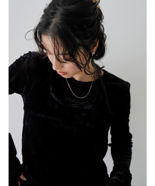 NOGLE(ノグル)の「【NOGLE/ノグル】シアーベロアホルターネックレイヤードトップス(Tシャツ/カットソー・レディース・グレー系/ブラウン/アイボリー/ブラック・FREE)」の9枚目の写真