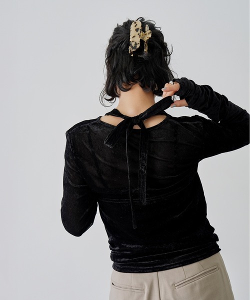 NOGLE(ノグル)の「【NOGLE/ノグル】シアーベロアホルターネックレイヤードトップス(Tシャツ/カットソー・レディース・グレー系/ブラウン/アイボリー/ブラック・FREE)」の11枚目の写真