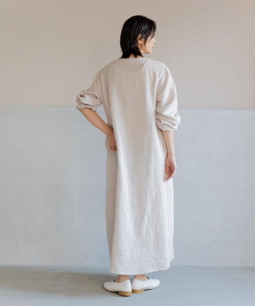 フェリシモMama(フェリシモママ)の「Moredde マタニティも産後も使える ダブルガーゼワンピース〈グレージュ〉(ワンピース・レディース・グレイッシュベージュ・M/L/LL)」の10枚目の写真