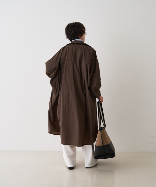 Rouge vif（ルージュヴィフ）の「NEWクリスピー撥水ライトロングコート（トレンチコート・レディース・ブラウン/チャコールグレー・フリー）」の16枚目の写真