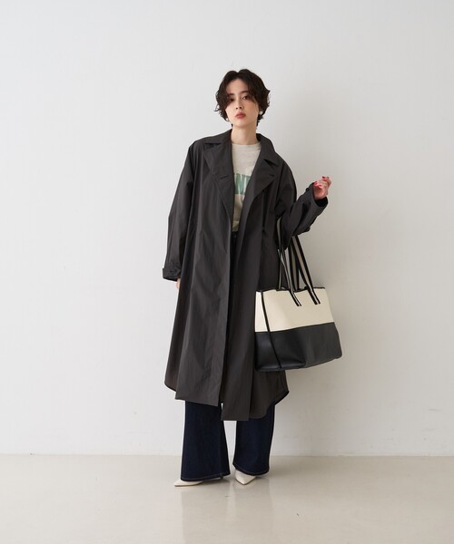 Rouge vif（ルージュヴィフ）の「NEWクリスピー撥水ライトロングコート（トレンチコート・レディース・ブラウン/チャコールグレー・フリー）」の15枚目の写真