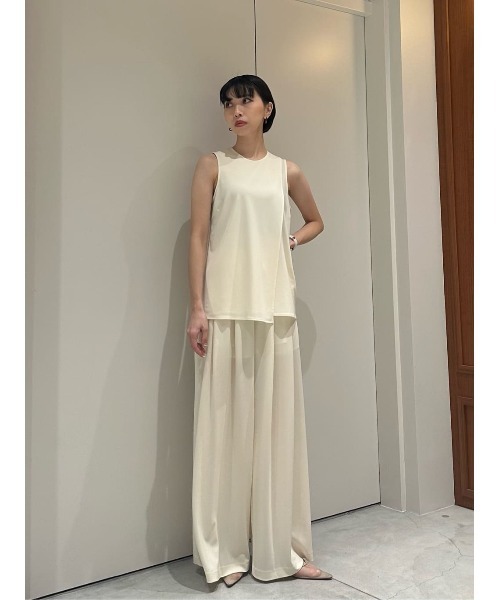 ESTNATION(エストネーション)の「ESTNATION THE FIRST / フロントスリット ノースリーブブラウス(シャツ/ブラウス・レディース・オフホワイト/ブラック・36/38)」の10枚目の写真