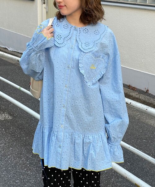 HELLO.SANFRANCISCO（ハローサンフランシスコ）の「【HELLO.SANFRANCISCO/ハローサンフランシスコ】フリルレースチュニックブラウス（シャツ/ブラウス・レディース・サックスブルー/ピンク/ホワイト・ONE SIZE）」の2枚目の写真