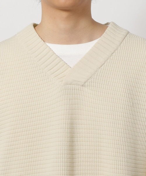 LAKOLE(ラコレ)の「Vネックエルボー刺繍プルオーバー / 648031(ニット/セーター・メンズ・ブラック/アイボリー・MEDIUM/LARGE)」の9枚目の写真