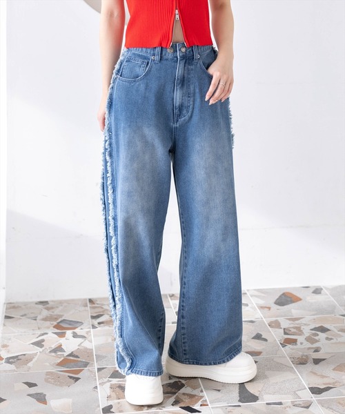 clear（クリア）の「【低身長対応／サイズ展開あり】サイドフリンジワイドデニムパンツ[カジュアル 着回し抜群 大人]（デニムパンツ・レディース・ブラック/ブルー・M/S/PS）」の6枚目の写真