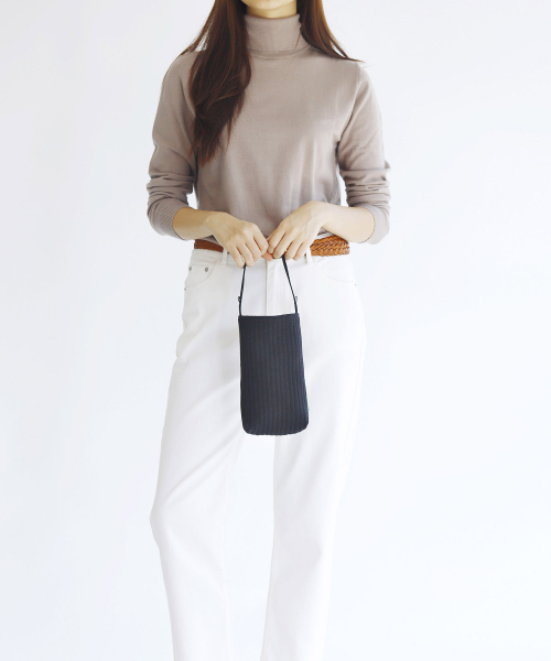GREEN STUFF(グリーンスタッフ)の「STUM mini bag 48 - corduroy canvas black(メッセンジャーバッグ・レディース・その他・FREE)」の9枚目の写真