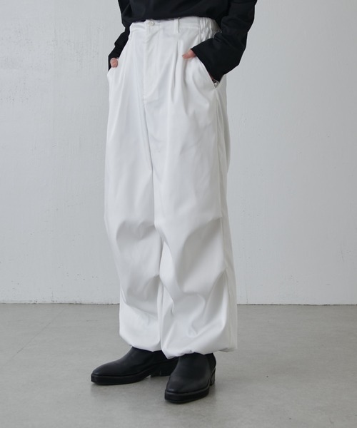Lui's(ルイス)の「ハイツイストオーバーパラシュートパンツ(その他パンツ・メンズ・チャコールグレー/ホワイト/ブラック・S/M)」の7枚目の写真