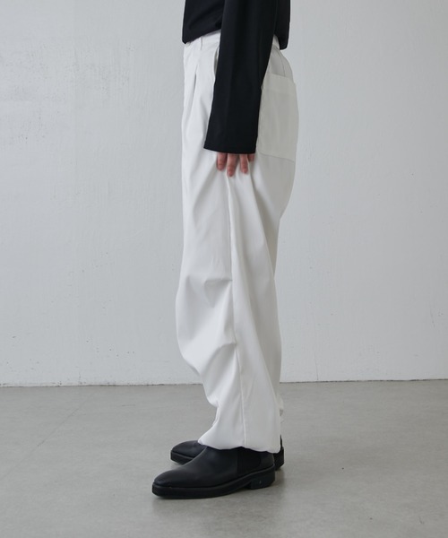Lui's(ルイス)の「ハイツイストオーバーパラシュートパンツ(その他パンツ・メンズ・チャコールグレー/ホワイト/ブラック・S/M)」の8枚目の写真