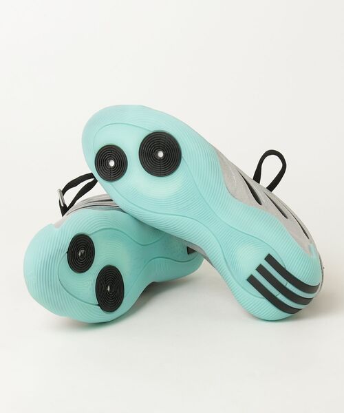adidas(アディダス)の「ハーデン ボリューム 9 / Harden Volume 9 / アディダス adidas(スニーカー・メンズ・シルバー・24.5cm/25.0cm/25.5cm/26.0cm/26.5cm/27.0cm/27.5cm/28.0cm/28.5cm/29.0cm)」の4枚目の写真