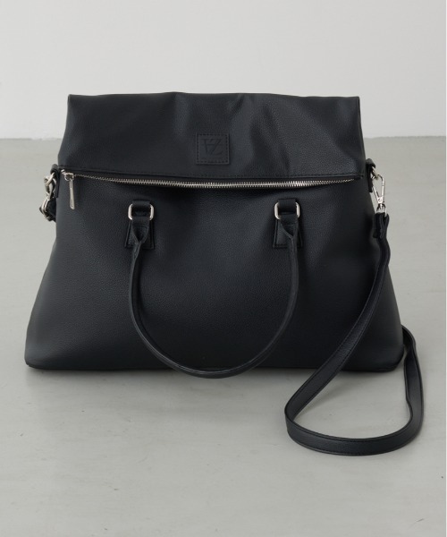 AZUL by moussy(アズールバイマウジー)の「合皮ショルダーバッグ(ショルダーバッグ・メンズ・ブラック・FREE)」の1枚目の写真