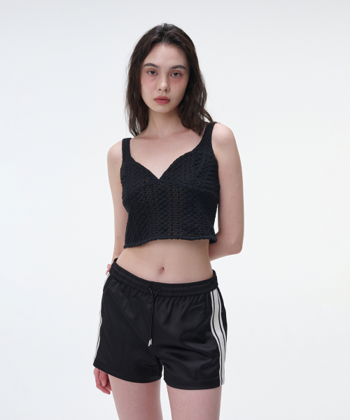 OEUVA(ウーヴァ)の「ブラックバックルクロップスリーブレス(Tシャツ/カットソー・レディース・その他・1/2/3/0)」の2枚目の写真