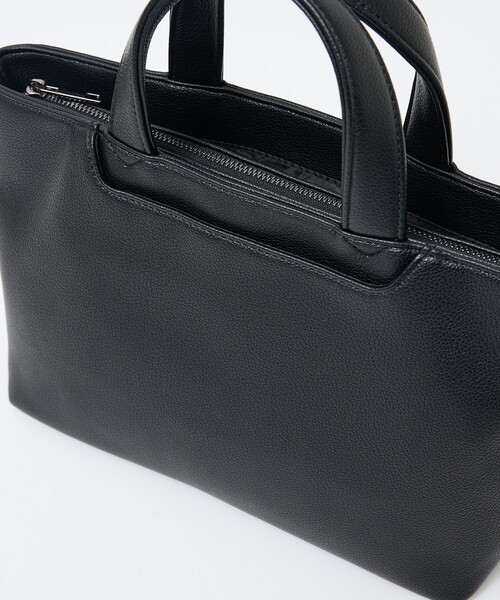 ABAHOUSE les essentiels（アバハウスレエッセンシャル アバハウス エッセンシャル）の「【ABAHOUSE　les essentiels】定番ミニトートバッグ / スプリットレザー/シュリンク/クラッチバッグ付き（トートバッグ・メンズ・ネイビー/ブラック/グレー・フリー）」の7枚目の写真